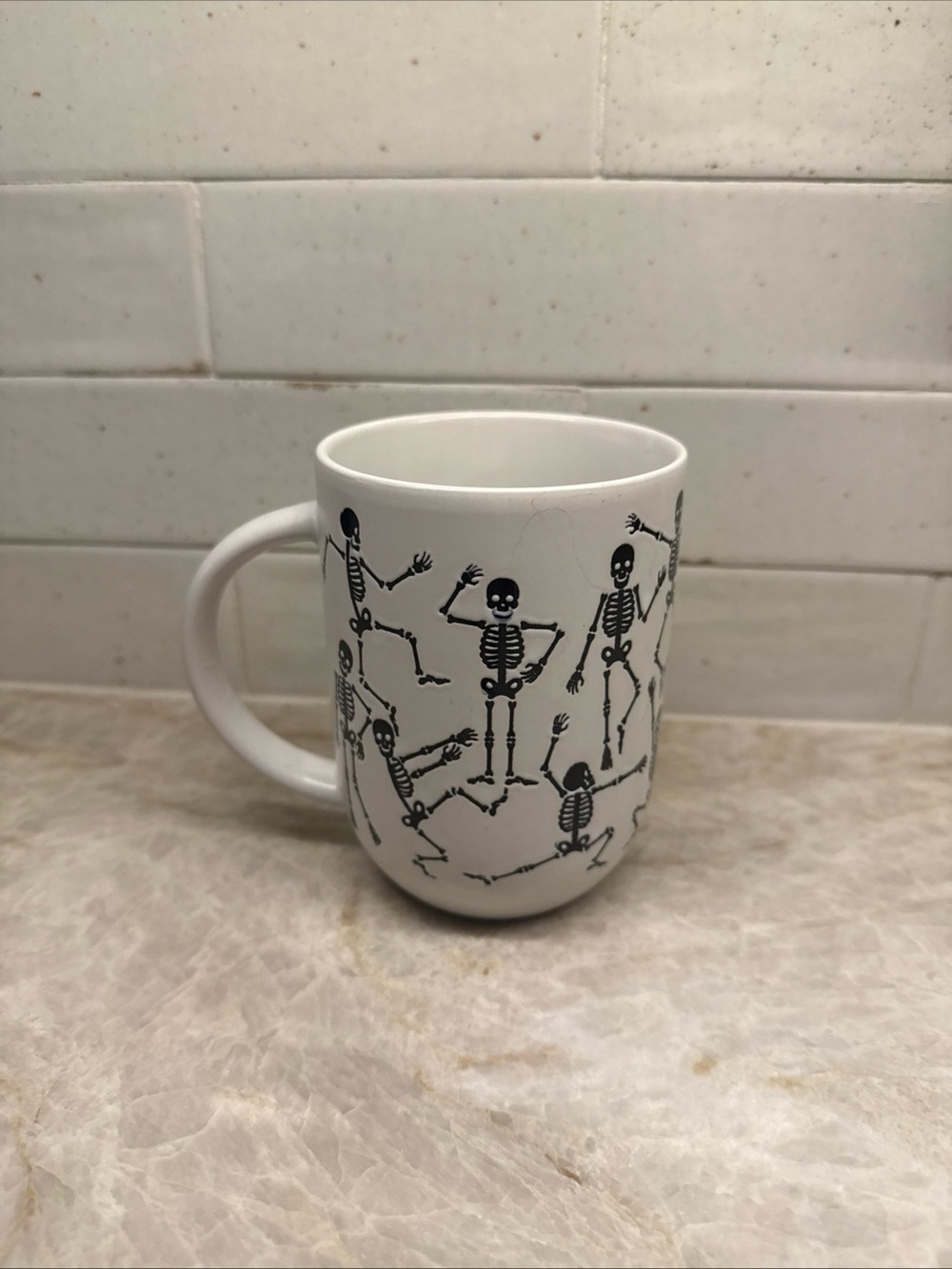 Dancing Skeletons Halloween Mug👻